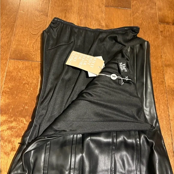 Tiger Mist Xs vegan leather NWT - Picture 4 of 4